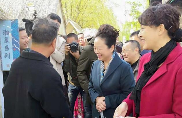 一场千里相会一次互相点赞 湘西活动周细节处处现“亲”情