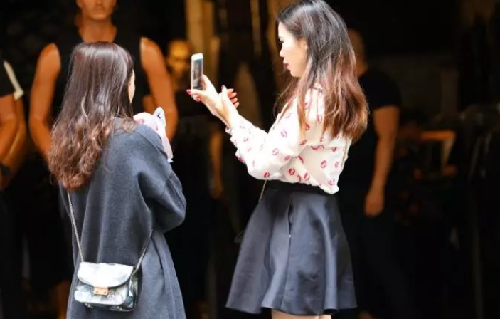 曾赢得上千万女人喜爱,如今急于“瘦身”:美图还有机会翻盘吗?_行业观察_电商报