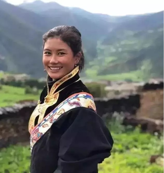 快手“麦田计划”定义电商新玩法，为老铁打造幸福的购物体验_零售_电商报