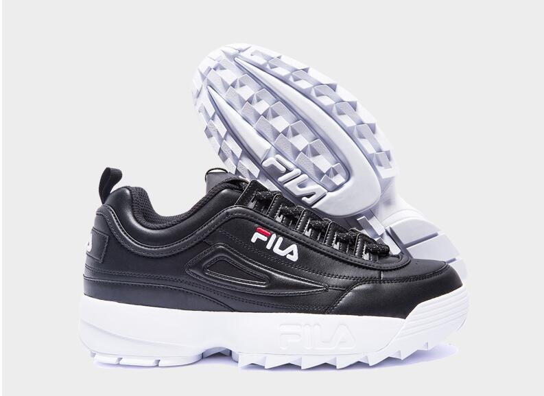 时尚的又一轮回：FILA、Champion要引领90年代复古风回归2