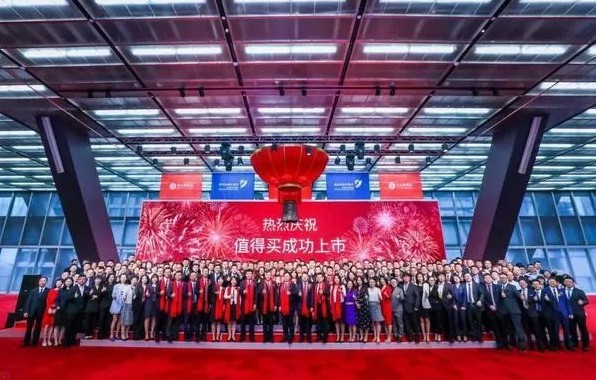 敢从阿里京东虎口夺食，他每天进账百万，凭的是这四个字！_行业观察_电商报