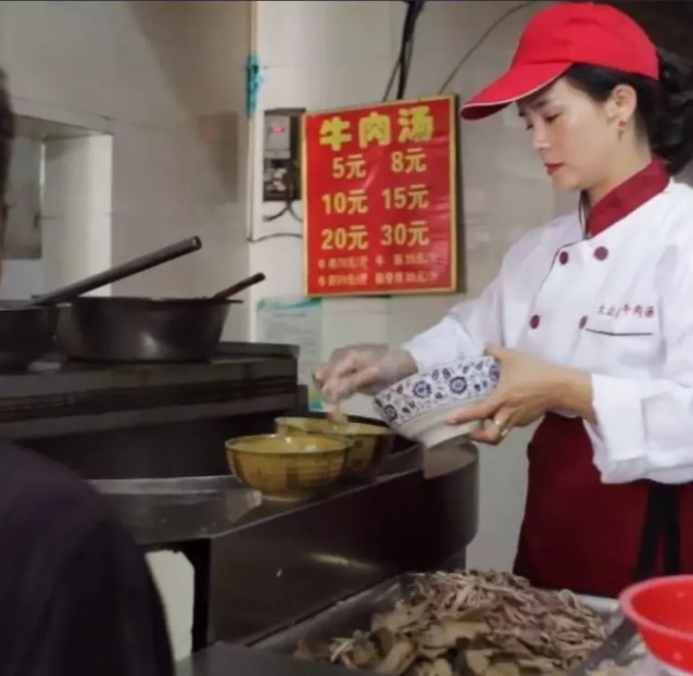 我，34岁，开了60家牛肉汤店，每天开宝马送外卖！_行业观察_电商报