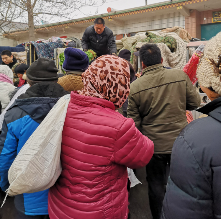 河北邢台农村人赶集买年货如此“得劲”-中国商网
