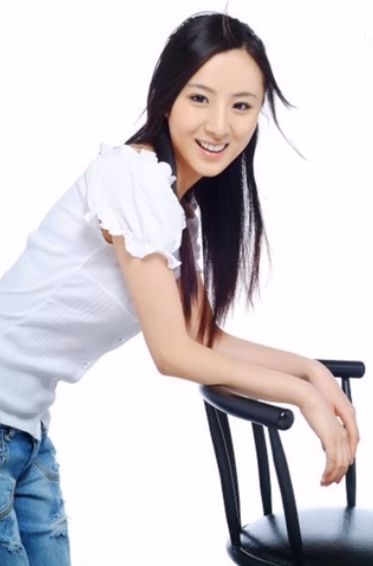 从小沉默寡言，如今做主播“一夜一套房”：不说话的人，一开口就已经赢了！_行业观察_电商报