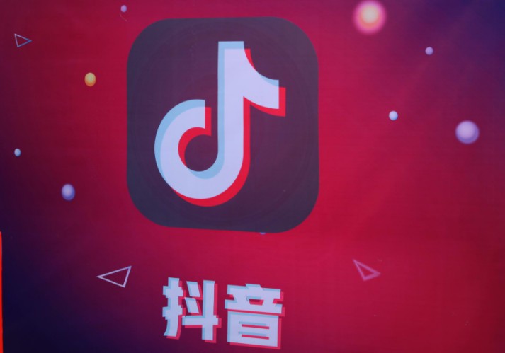 罗永浩“签约”淘宝，抖音不答应！_人物_电商报