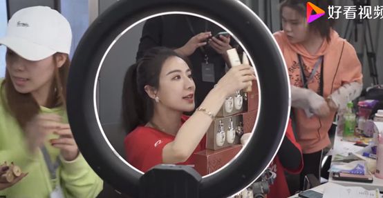 再度试水电商直播:拼多多的机遇与挑战!_行业观察_电商报