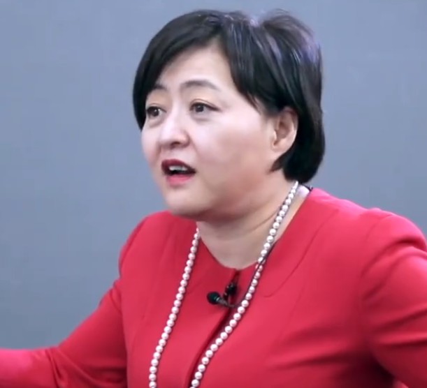 徐雷“果敢”,社交电商京东“梨涡”来了_人物_电商报