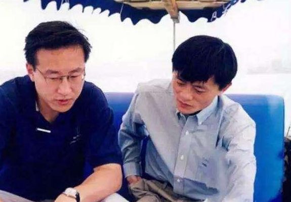 当年马云宁可将上市日期延后一天，也一定要到台湾做一件事！_行业观察_电商报