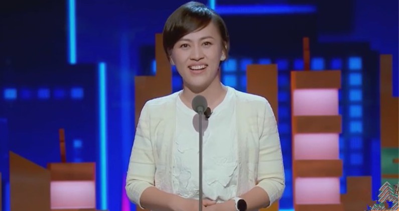 柳青“上台”，滴滴“转身”_人物_电商报