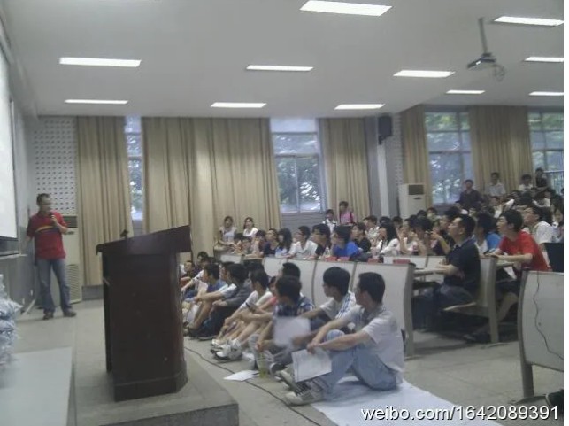 美团2号人物退休,他的554条微博,暴露三个好习惯_行业观察_电商报