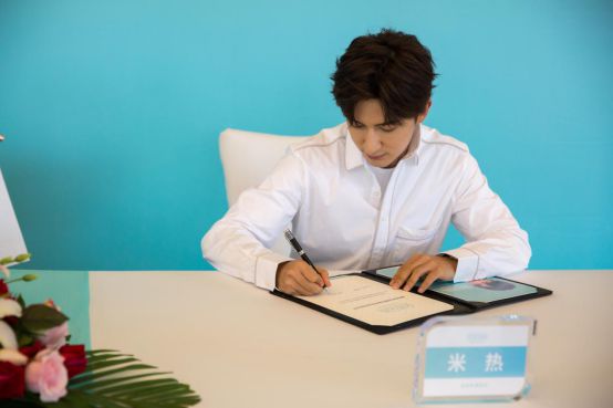 国货美妆CEO亲自上阵直播,入局快手3个月涨粉68万、月GMV1800万_行业观察_电商报