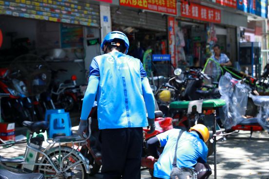 闷声发大财?“外卖包工头”送一单只赚4毛5,却年入20亿_行业观察_电商报